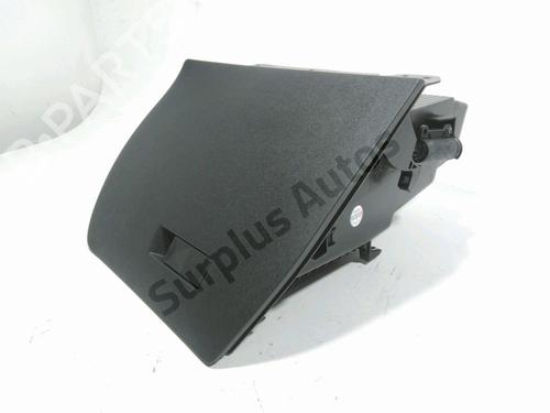 glove-box-ds-ds-3-ds-3-crossback-ur_-uc_-uj_-2018-34338283 main image