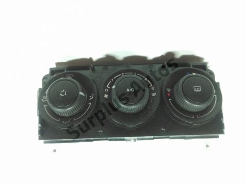 Used Climate control Climate control CITROËN C3 Picasso (SH_) 1.6 BlueHDi 100 (99 hp) 37767290 37767290