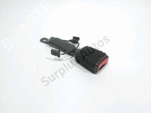 Used Seat buckle AUDI A1 Sportback (8XA, 8XF) 1.2 TFSI (86 hp) 28234781