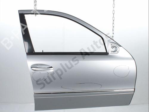Used Right front door Right front door 38587644 38587644