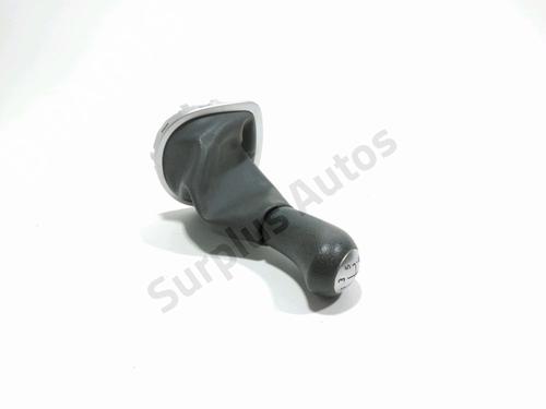 Used Shift knob RENAULT CLIO III (BR0/1, CR0/1) 1.5 dCi (75 hp) 28224510