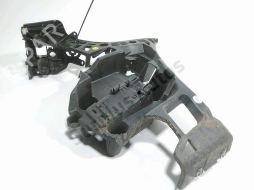 Used Rear bumper bracket Rear bumper bracket 37782249 37782249