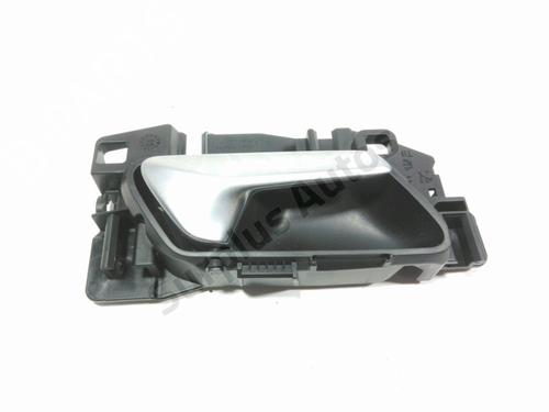 Used Front right interior door handle PEUGEOT 308 SW II (LC_, LJ_, LR_, LX_, L4_) 1.6 BlueHDi 120 (120 hp) 28242928