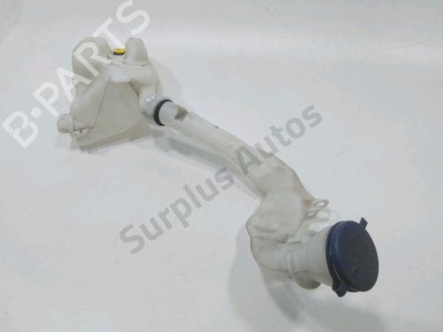 Used Windscreen washer tank Windscreen washer tank PEUGEOT 208 I (CA_, CC_) 1.2 VTI 82 (82 hp) 33974279 33974279