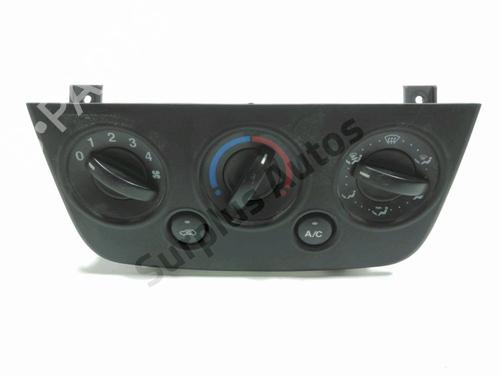Used Climate control FORD FIESTA V (JH_, JD_) 1.4 TDCi (68 hp) 31368165