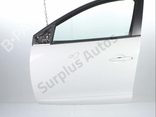 left-front-door-renault-megane-iii-hatchback-bz01_-b3_-2008-36183143 main image