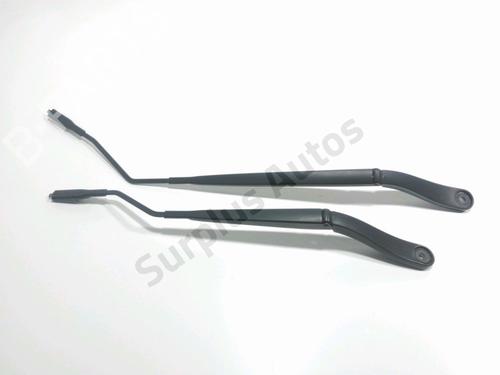 front-windshield-wiper-arm-ford-tourneo-courier-b460-mpv-2014-37790167 main image