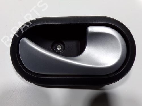 Used Front right interior door handle Front right interior door handle DACIA DUSTER (HS_) 1.5 dCi (HSMC) (107 hp) 28242563 28242563