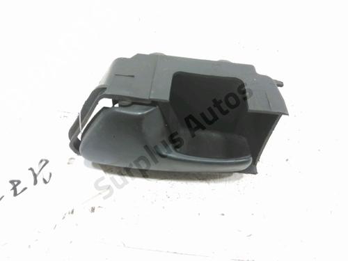 Used Front left interior door handle Front left interior door handle VW GOLF III (1H1) 1.9 TDI (90 hp) 30996479 30996479