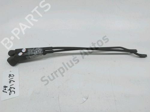 Used Front windshield wiper arm OPEL CORSA B (S93) 1.2 i (F08, F68, M68) (45 hp) 31007913