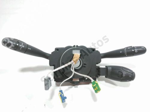 Used Steering wheel controls Steering wheel controls PEUGEOT 206 Hatchback (2A/C) 1.6 16V (109 hp) 40213055 40213055