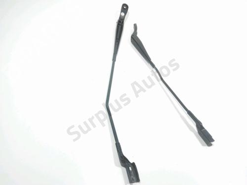 Used Front windshield wiper arm PEUGEOT 208 I (CA_, CC_) 1.4 HDi (68 hp) 29580729