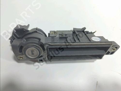 switch-mercedes-benz-c-class-w203-2000-2001-2002-2003-2004-2005-2006-2007-36465161 main image