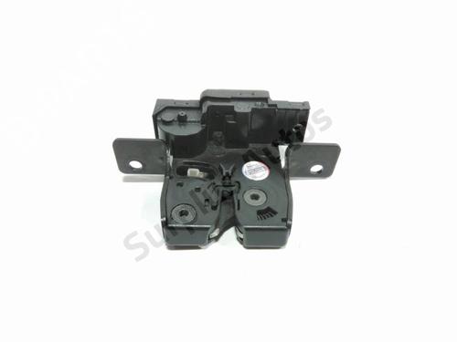 Used Tailgate lock RENAULT CLIO III (BR0/1, CR0/1) 1.5 dCi (75 hp) 31058574