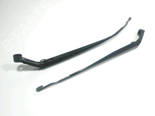 Used Front windshield wiper arm TOYOTA AURIS (_E18_) 1.4 D-4D (NDE180_, NDE180R) (90 hp) 28271788