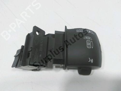 Used Electronic module Electronic module RENAULT MEGANE III Hatchback (BZ0/1_, B3_) 1.5 dCi (BZ09, BZ0D, BZ1W, BZ29, BZ14) (110 hp) 33034296 33034296
