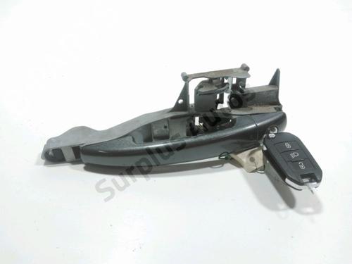 front-left-exterior-door-handle-peugeot-208-i-ca_-cc_-2012-2013-2014-2015-2016-2017-2018-2019-2020-2021-30633094 main image