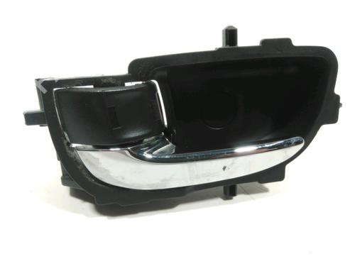 Used Front left interior door handle Front left interior door handle TOYOTA YARIS (_P13_) 1.5 Hybrid (NHP130_, NHP130) (101 hp) 28243216 28243216