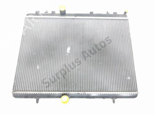 Used Water radiator Water radiator 37628042 37628042