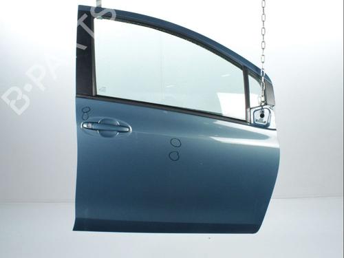 Used Right front door TOYOTA YARIS (_P9_) 1.4 D-4D (NLP90_, NLP90R) (90 hp) 28243731