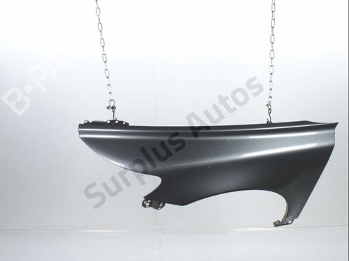 Aleta delantera izquierda Aleta delantera izquierda VOLVO V50 (545) D4 (177 hp) 33867410 33867410