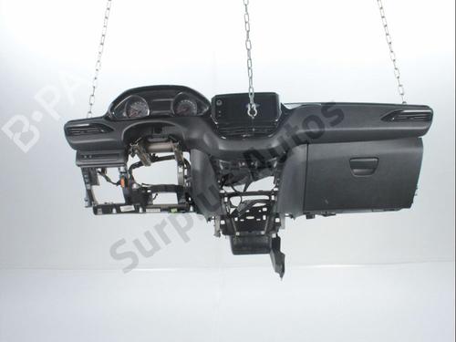 Used Dashboard PEUGEOT 208 I (CA_, CC_) 1.2 VTI 82 (82 hp) 28231708