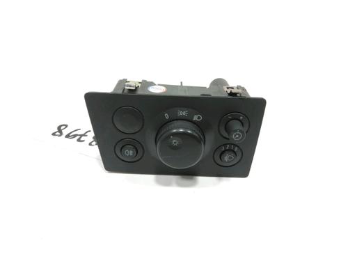 Used Headlight switch OPEL ZAFIRA / ZAFIRA FAMILY B (A05) 1.9 CDTI (M75) (100 hp) 30989050