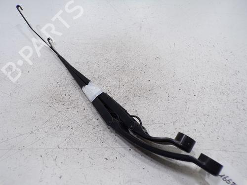 Used Front windshield wiper arm Front windshield wiper arm 37789823 37789823