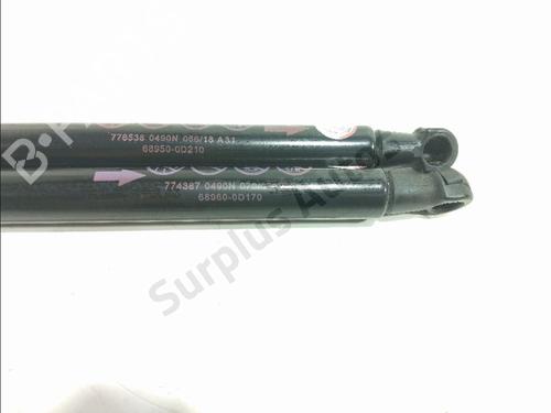 Used Tailgate lift support Tailgate lift support TOYOTA YARIS (_P13_) 1.5 (NSP131_) (112 hp) 33974175 33974175