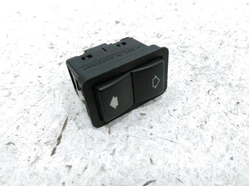 Used Right rear window switch Right rear window switch BMW 5 (E39) 530 d (184 hp) 37778316 37778316