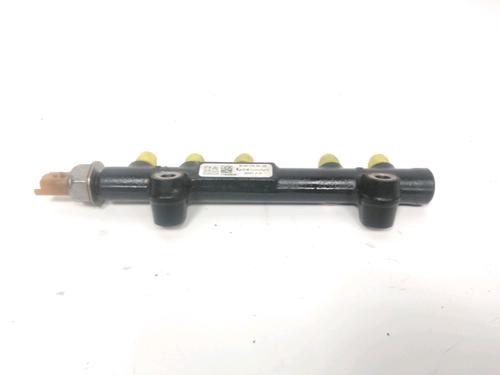 Used Injection rail Injection rail 28221277 28221277