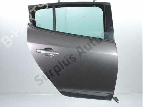right-rear-door-renault-megane-iii-hatchback-bz01_-b3_-2008-33568827 main image