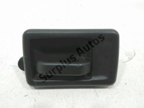 Used Rear right interior door handle Rear right interior door handle 30999904 30999904