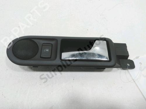 Used Rear right interior door handle Rear right interior door handle VW GOLF IV (1J1) 1.6 (100 hp) 30999902 30999902