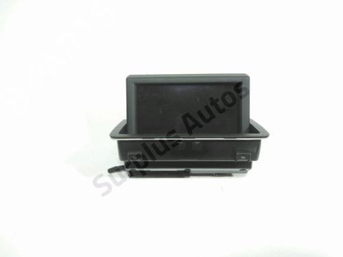 Used Display monitor AUDI A1 Sportback (8XA, 8XF) 1.2 TFSI (86 hp) 28229952
