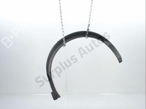 Used Front right wheel arch trim PEUGEOT 2008 II (UD_, US_, UY_, UJ_, UR_, UC_) 1.2 PureTech 130 (USHNS, URHNS) (130 hp) 31986596