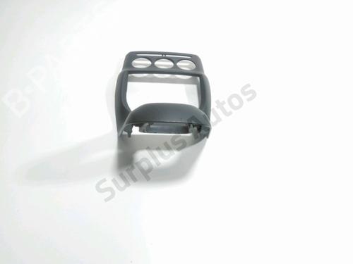 Used Middle console Middle console CITROËN C3 II (SC_) 1.4 HDi 70 (SC8HZC, SC8HR0, SC8HP4) (68 hp) 28447792 28447792