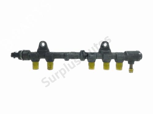 Used Injection rail Injection rail ALFA ROMEO MITO (955_) 1.3 MultiJet (955AXP1A, 955AYC1A) (95 hp) 36593028 36593028