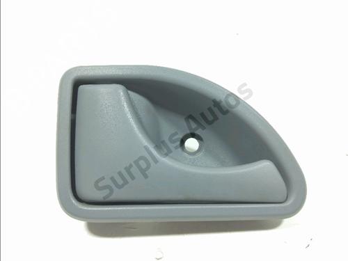 Used Front left interior door handle Front left interior door handle RENAULT TWINGO I (C06_) 1.2 16V (C06C, C06D, C06K) (75 hp) 36464894 36464894