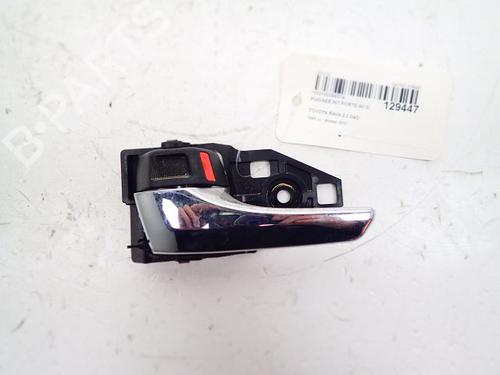 Used Front left interior door handle Front left interior door handle 37775082 37775082