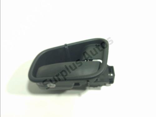 Højre fortil invendig håndtag Højre fortil invendig håndtag PEUGEOT BIPPER Tepee 1.4 HDi (68 hp) 34338374 34338374