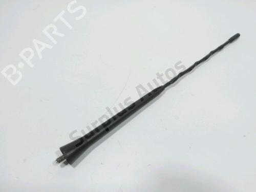 Andre TOYOTA YARIS (_P9_) 1.4 D-4D (NLP90_, NLP90R) (90 hp) 30918967