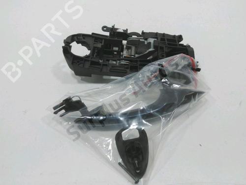 Used Rear left exterior door handle Rear left exterior door handle 30999791 30999791