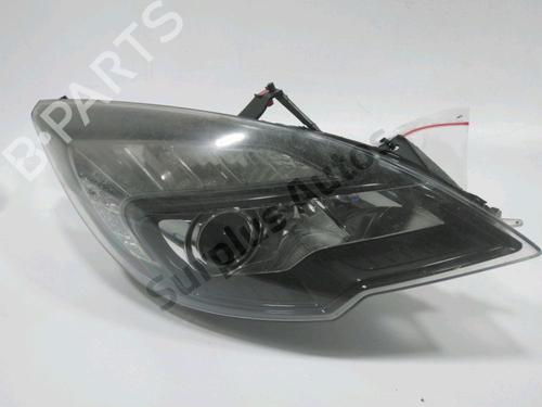 Used Right headlight OPEL MERIVA B MPV (S10) 1.7 CDTI (75) (110 hp) 32488754