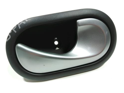 Højre bagtil invendig håndtag RENAULT CLIO III (BR0/1, CR0/1) 1.5 dCi (C/BR0G, C/BR1G) (68 hp) 28252467