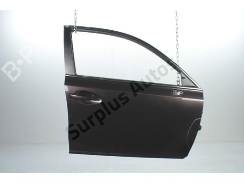 right-front-door-lexus-ct-zwa10_-2010-32460878 main image