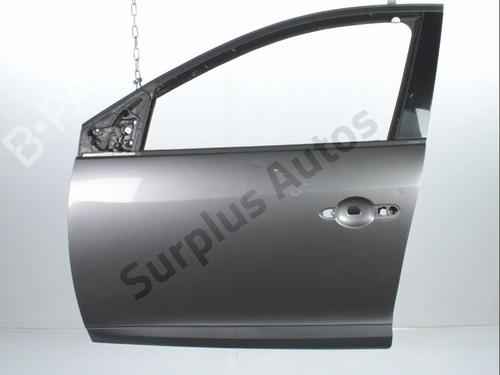 left-front-door-renault-megane-iii-hatchback-bz01_-b3_-2008-33568762 main image
