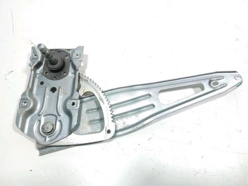 Used Rear left window mechanism TOYOTA YARIS (_P9_) 1.4 D-4D (NLP90_, NLP90R) (90 hp) 28250239