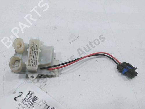 Used Heater resistor RENAULT CLIO II (BB_, CB_) 1.2 (BB0A, BB0F, BB10, BB1K, BB28, BB2D, BB2H, CB0A,... (58 hp) 30986950