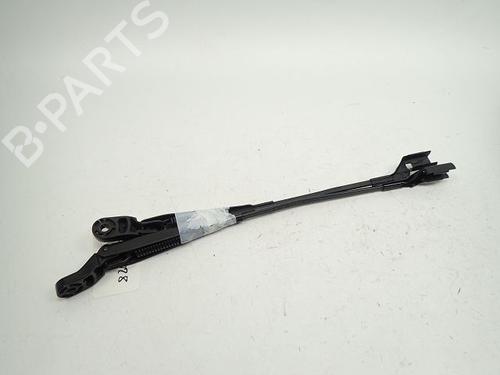 Used Front windshield wiper arm Front windshield wiper arm 37789740 37789740